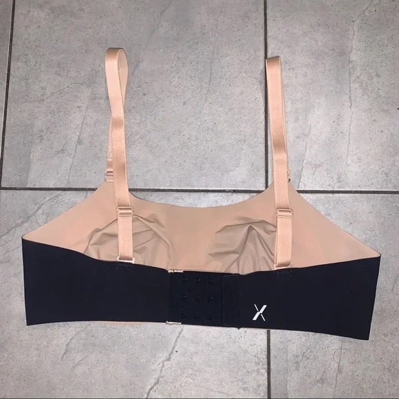 Knix Evolution Bra - Picture 2 of 9